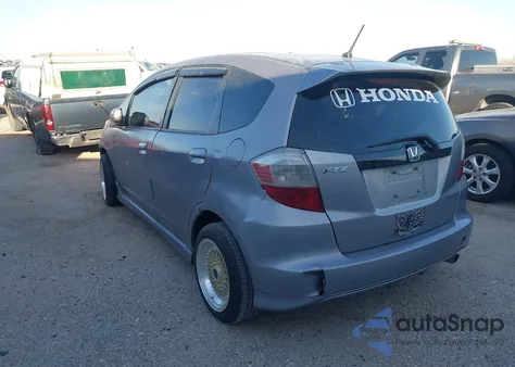 2010 Honda Fit Sport из США, поврежденный, VIN JHMGE8H46AC026719